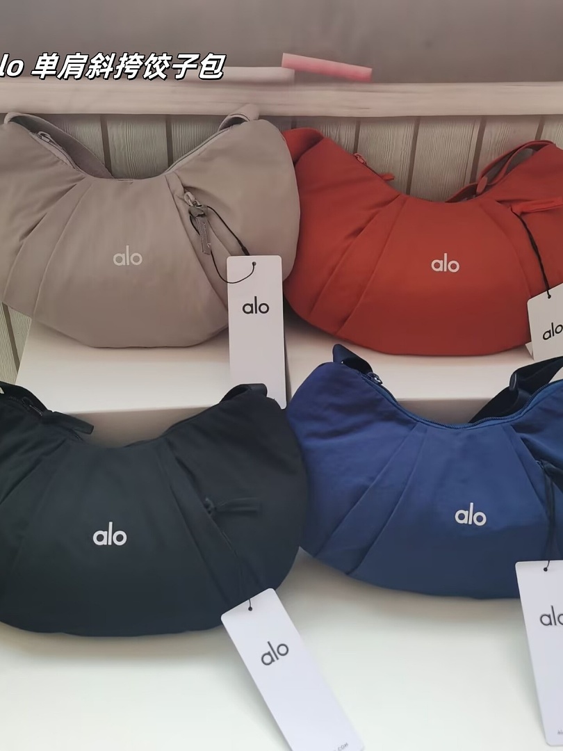 A3480 Alo women crossbody dumpling bag — תמונה 6