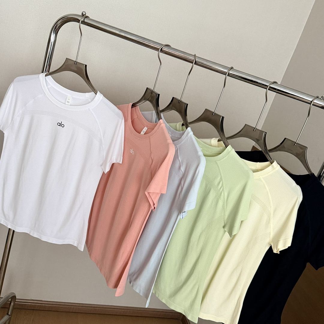 Alo All Day Short Sleeve · A3338 — תמונה 31