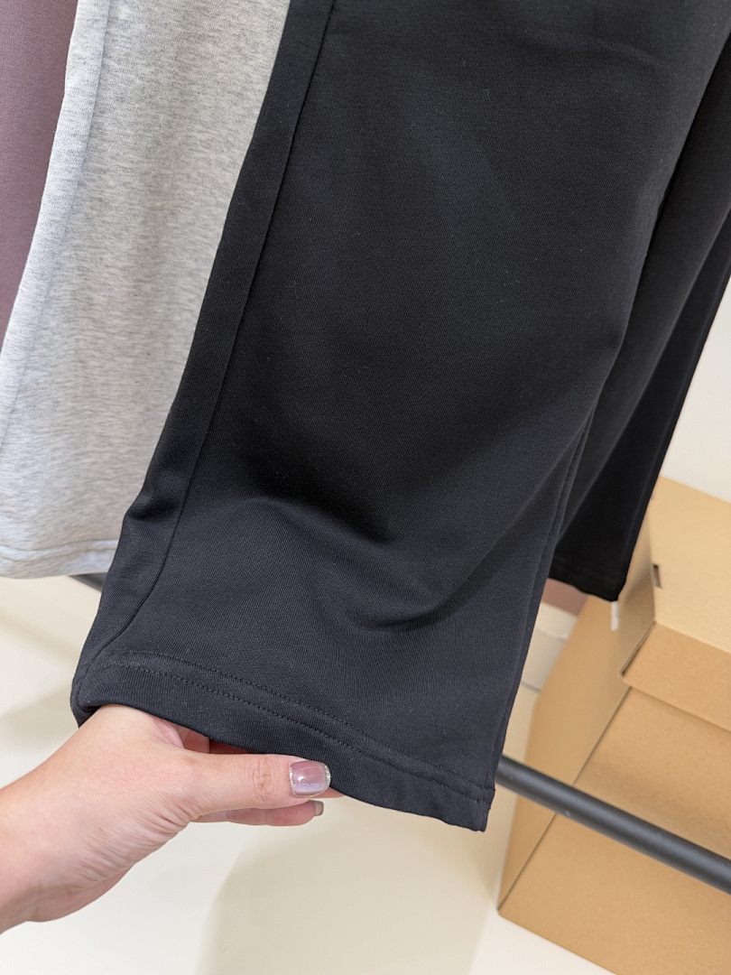 Alo Yoga Accolade Straight Leg Sweatpant · A3001 — תמונה 33