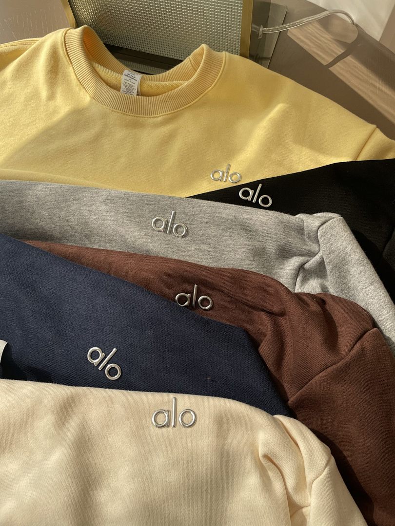 Alo Yoga Accolade Crew Neck Pullover · A2939 — תמונה 38