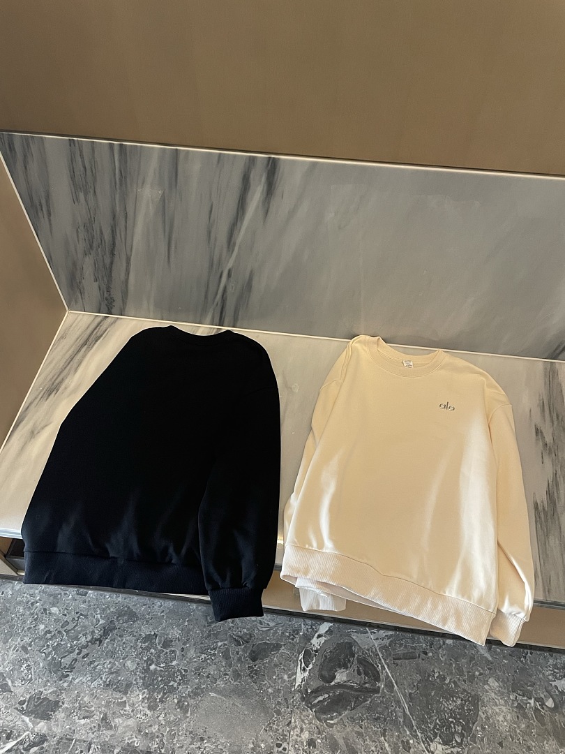 Alo Accolade Crew Neck Pullover · A3195 — תמונה 9