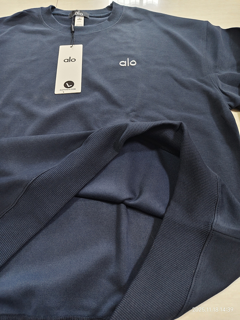 Alo Yoga Accolade Crewneck · A2760 — תמונה 4