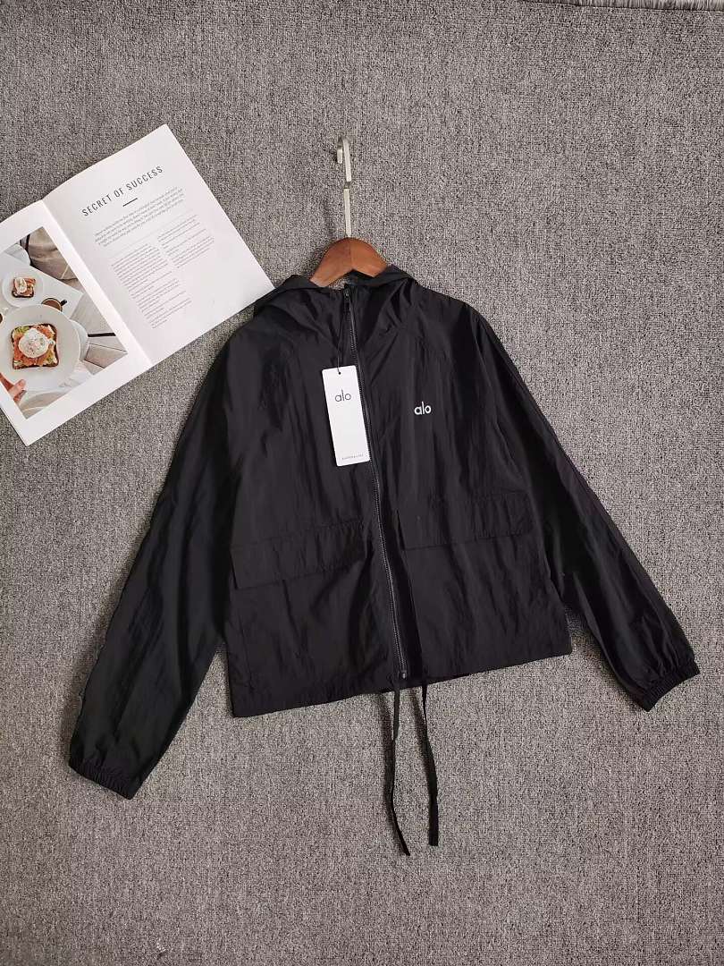 Alo Yoga Detachable-Hood Wind-Resistant Surplus Jacket · A3494 — תמונה 11