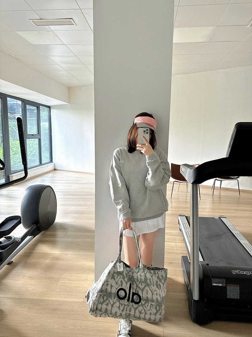 Alo Yoga Accolade Crew Neck Pullover · A2748 — תמונה 5