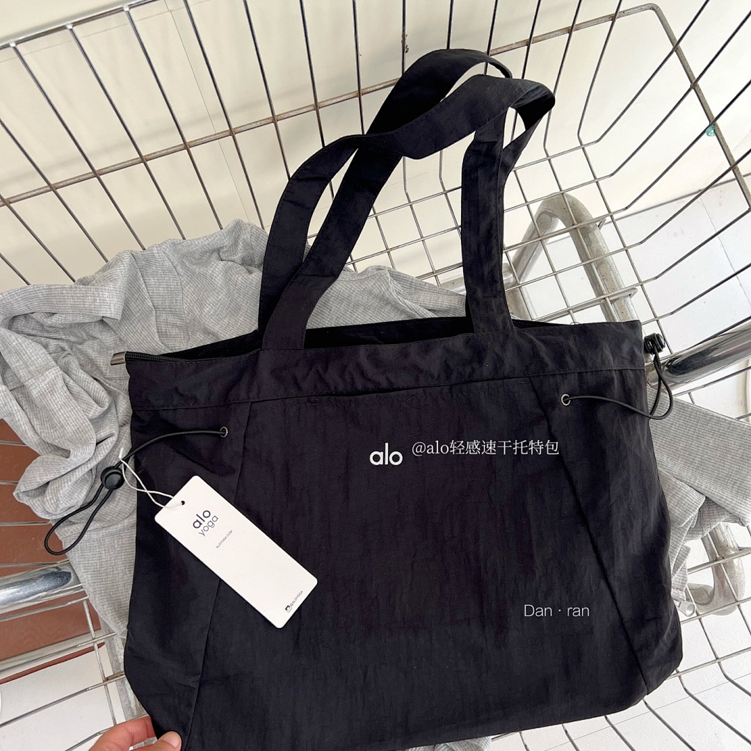 Alo Yoga Alo Aura Universal Tote Bag · A2904 — תמונה 10