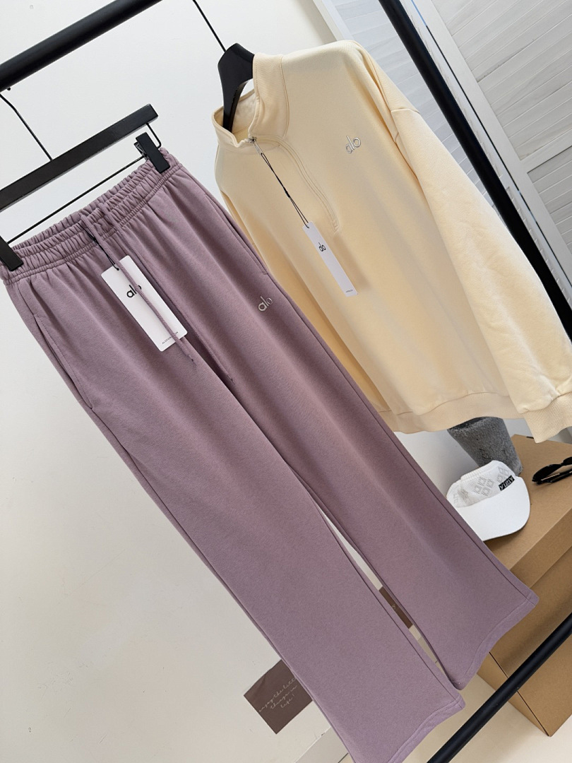 Alo Yoga Accolade Straight Leg Sweatpant · A3001 — תמונה 41