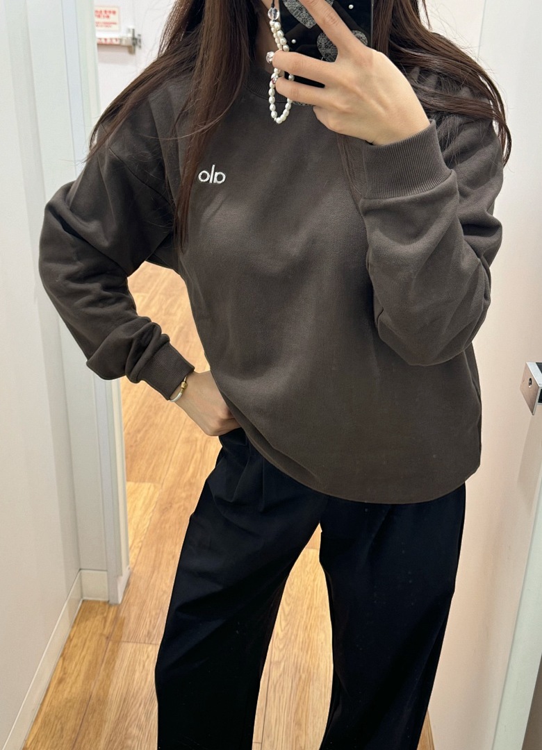 Alo Yoga Accolade Crew Neck Pullover · A2748 — תמונה 7