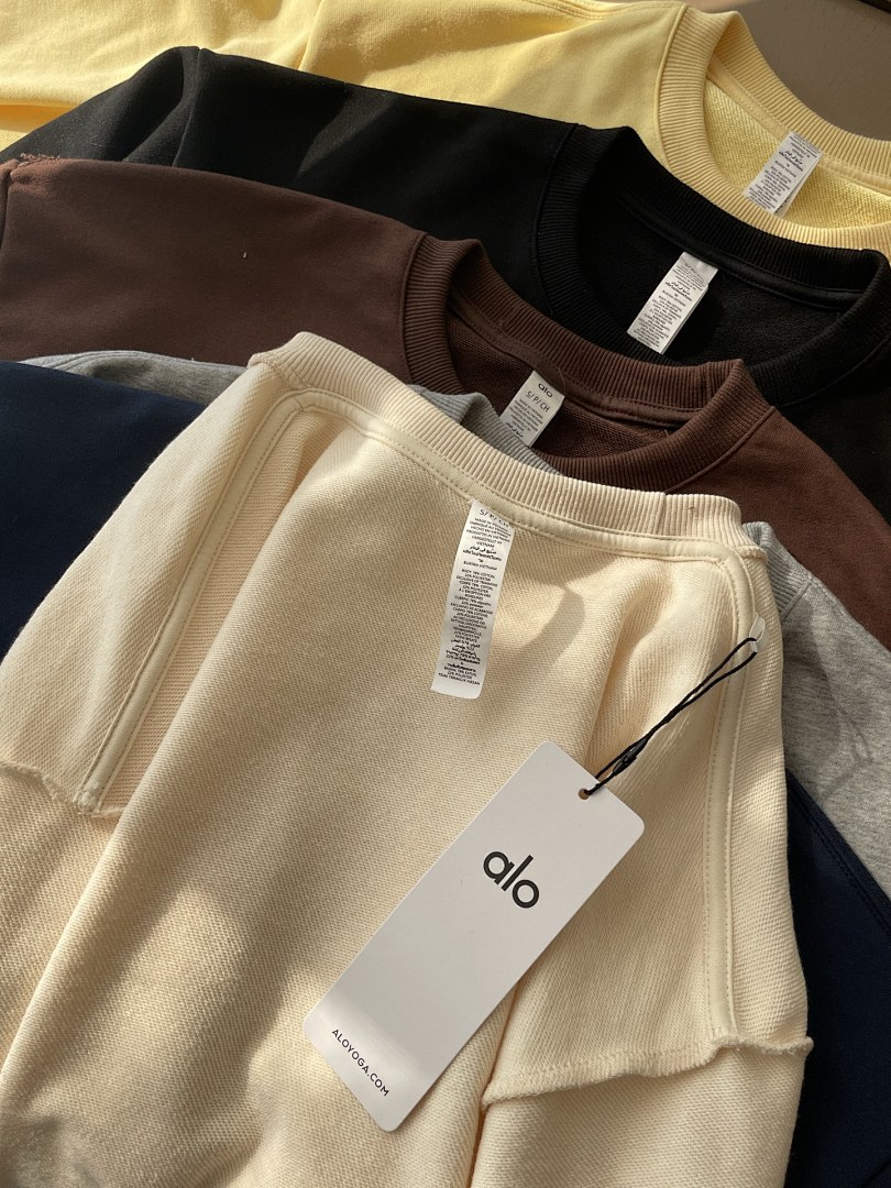 Alo Yoga Accolade Crew Neck Pullover · A2939 — תמונה 39