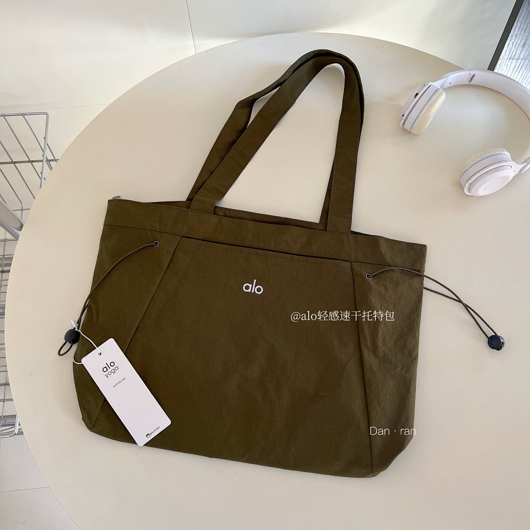 Alo Yoga Alo Aura Universal Tote Bag · A2904 — תמונה 22
