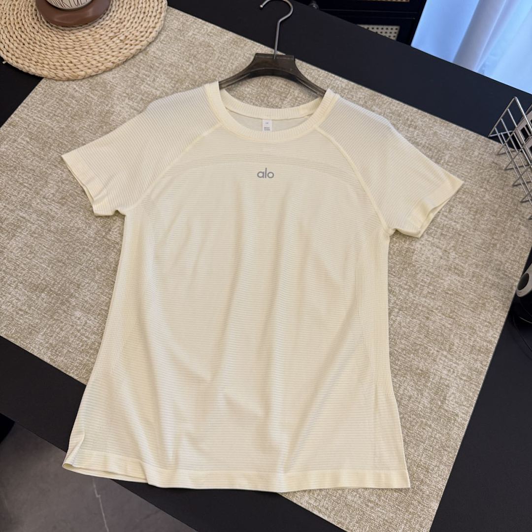 Alo All Day Short Sleeve · A3338 — תמונה 24
