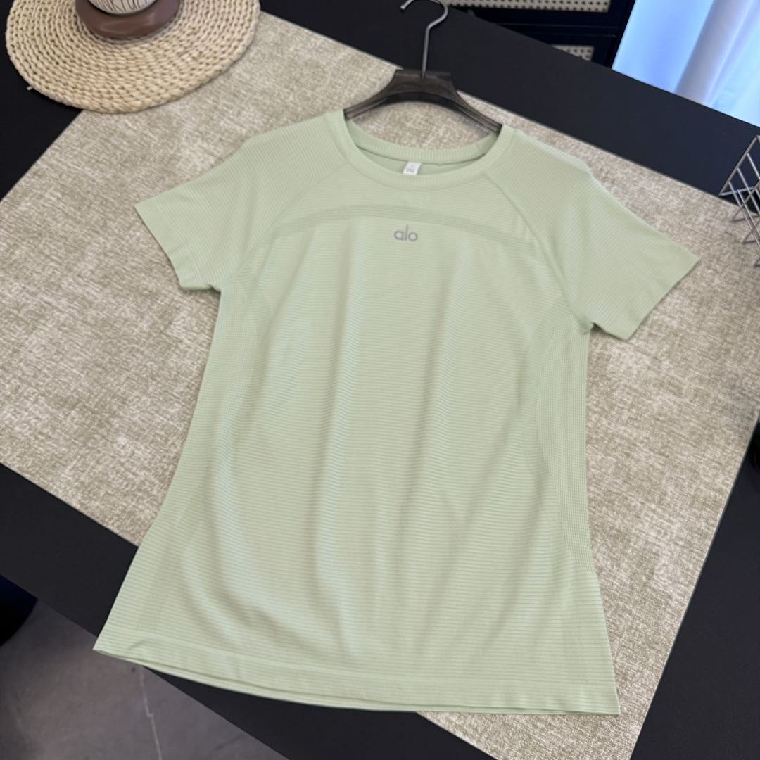 Alo All Day Short Sleeve · A3338 — תמונה 22