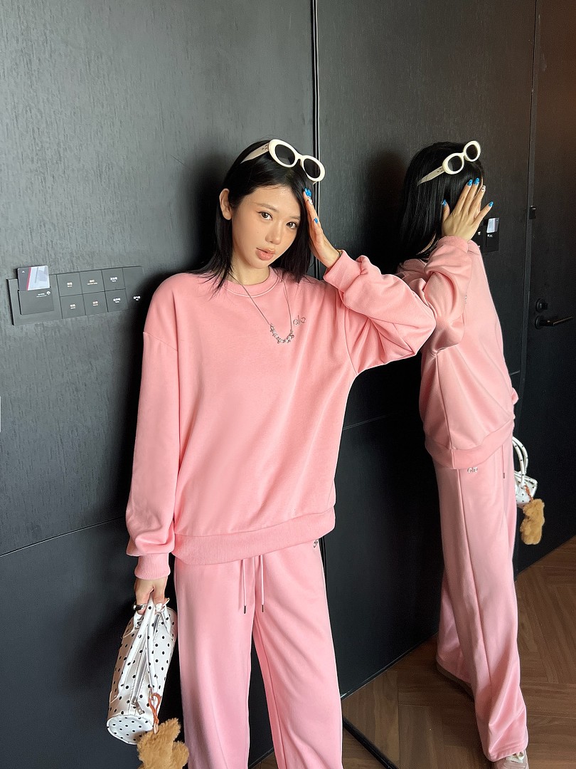 Alo Accolade Crew Neck Pullover · A3195 — תמונה 28