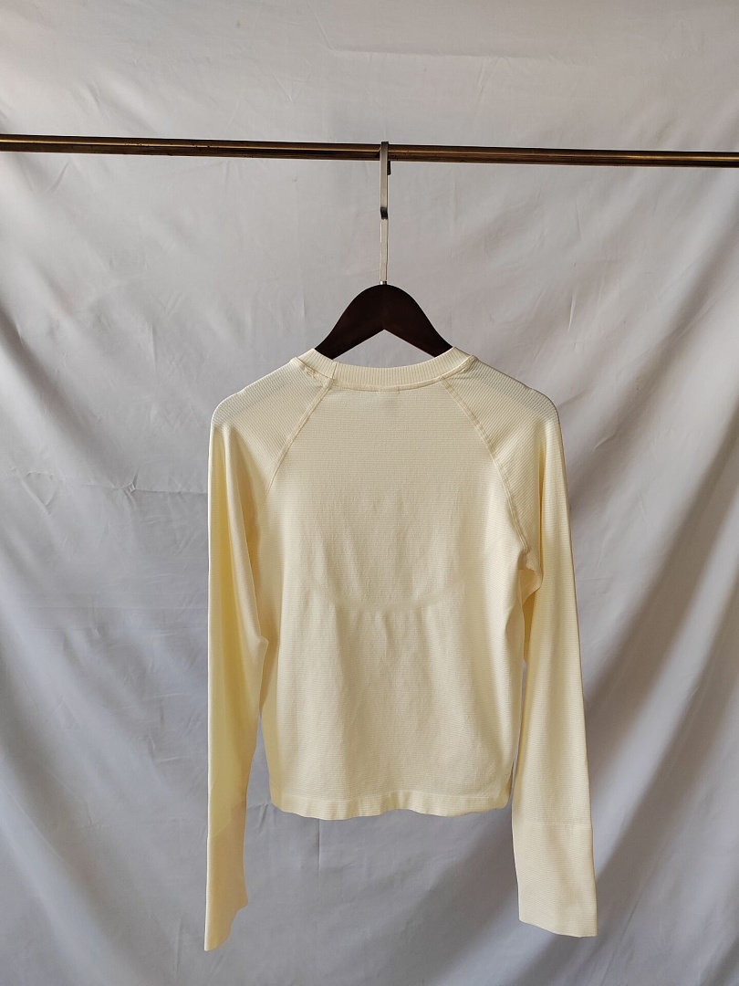 A3487 Alo women sports t-shirt long sleeve — תמונה 15