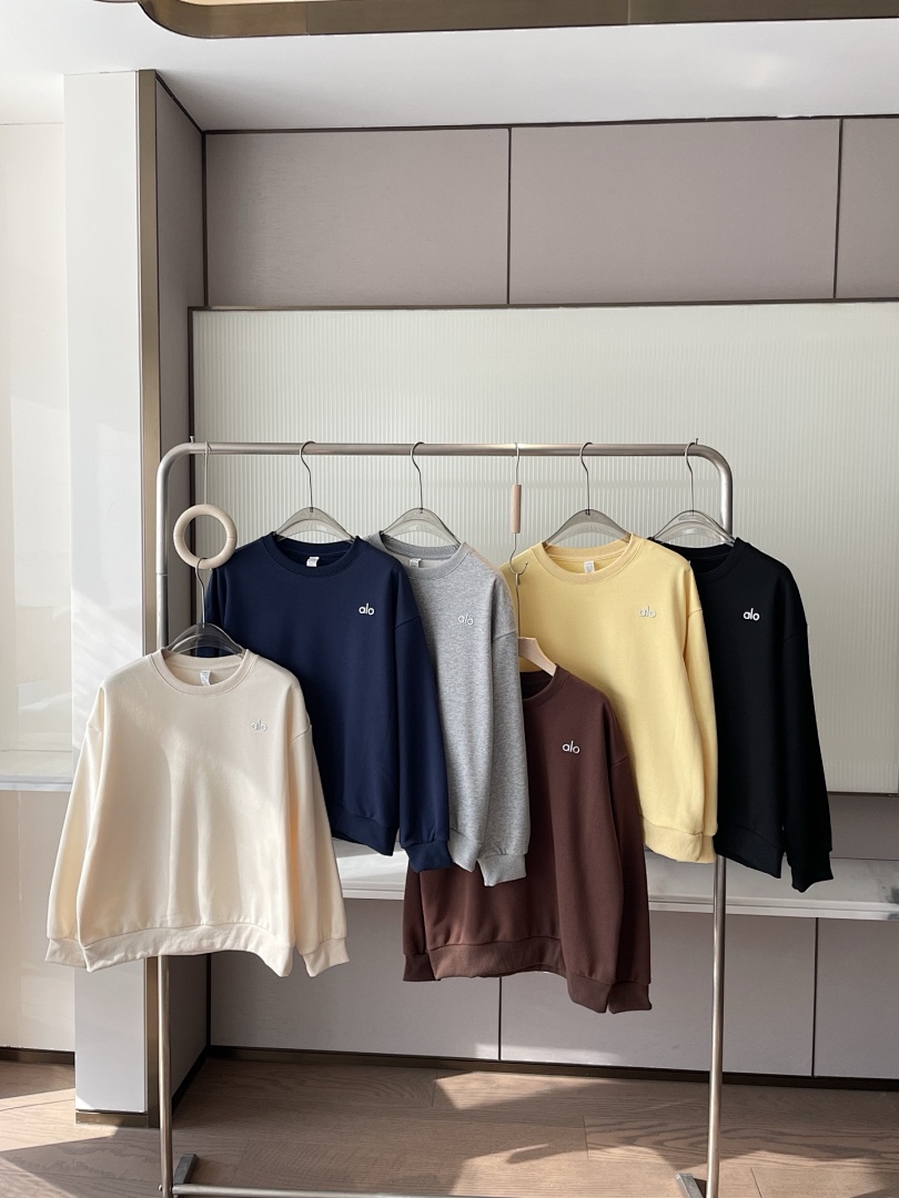 Alo Yoga Accolade Crew Neck Pullover · A2939 — תמונה 58