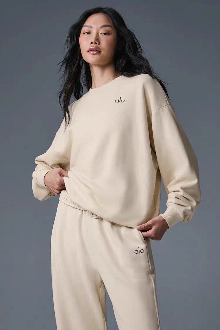 Alo Yoga Accolade Crew Neck Pullover · A2939 — תמונה 44