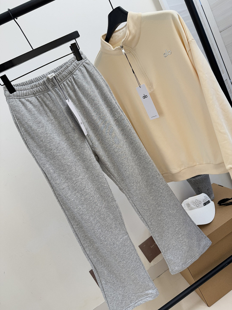 Alo Yoga Accolade Straight Leg Sweatpant · A3001 — תמונה 42