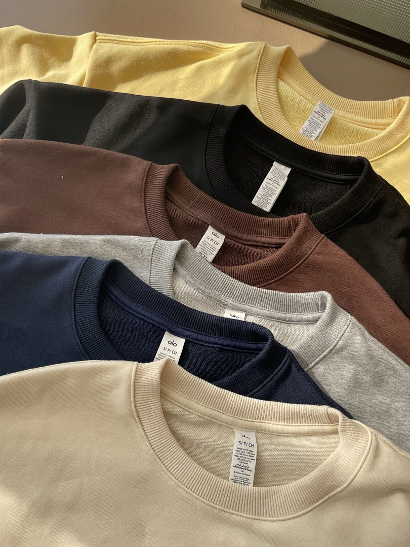 Alo Yoga Accolade Crew Neck Pullover · A2939 — תמונה 40