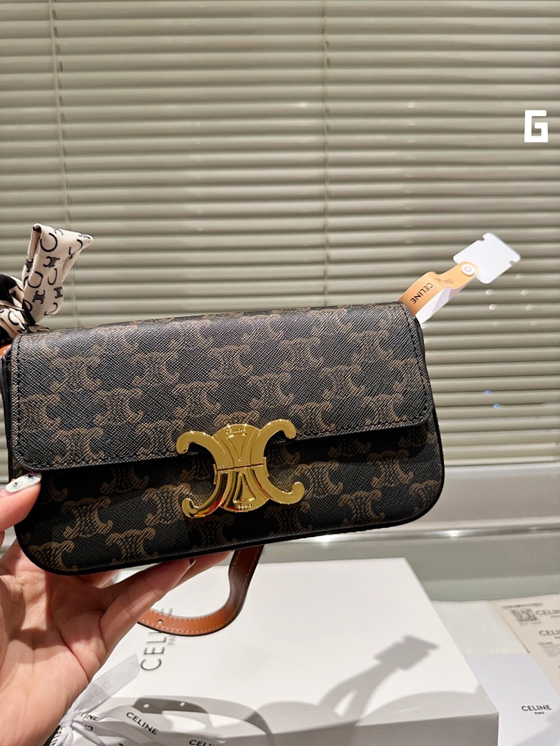 Celine Triomphe Bag · 4672 — תמונה 7