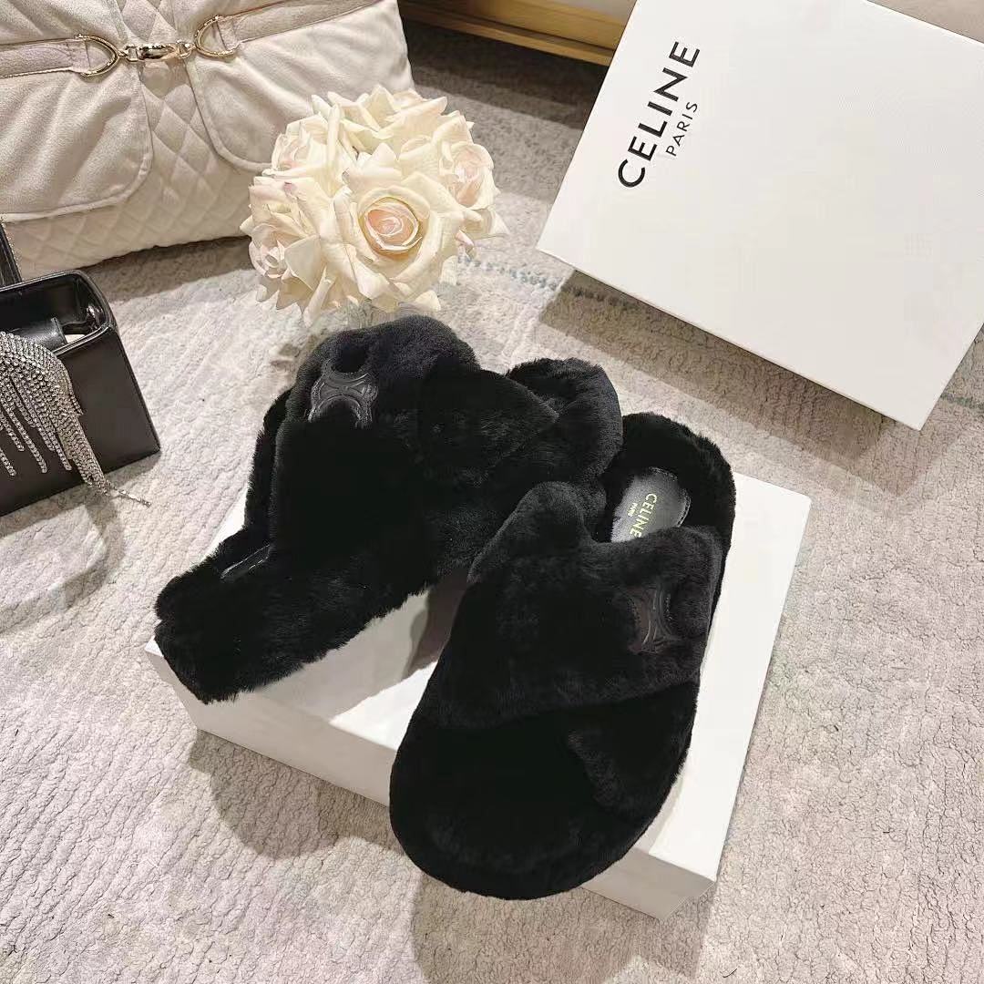 Celine Triomphe Fur Slide · 4989 — תמונה 18