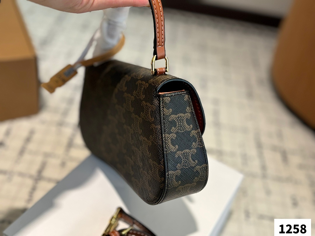 Celine Mini Claude Triomphe · 5717 — תמונה 8