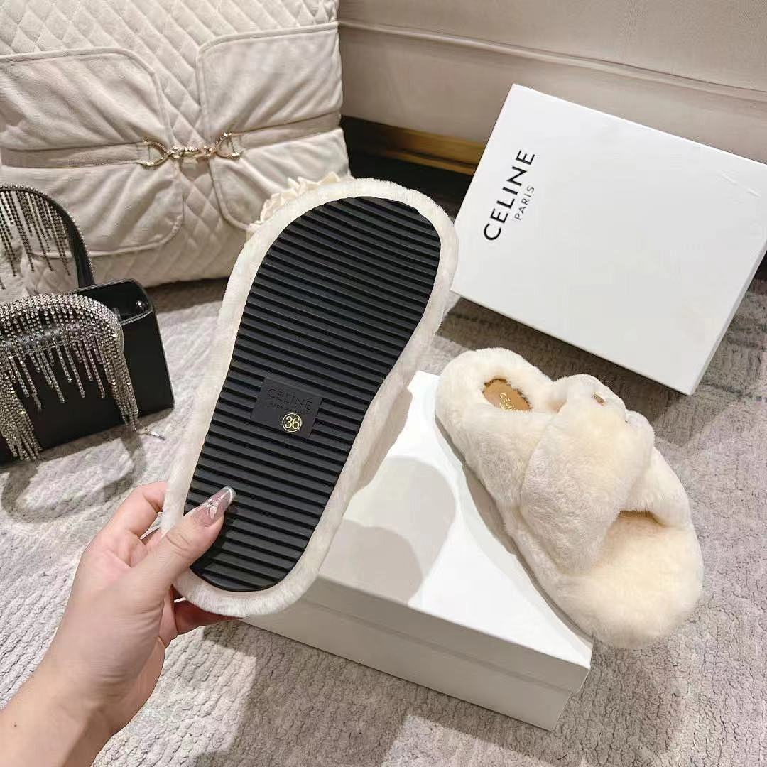 Celine Triomphe Fur Slide · 4989 — תמונה 10