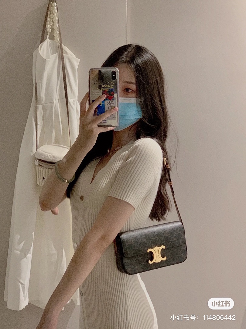 Celine Triomphe · 4893 — תמונה 21