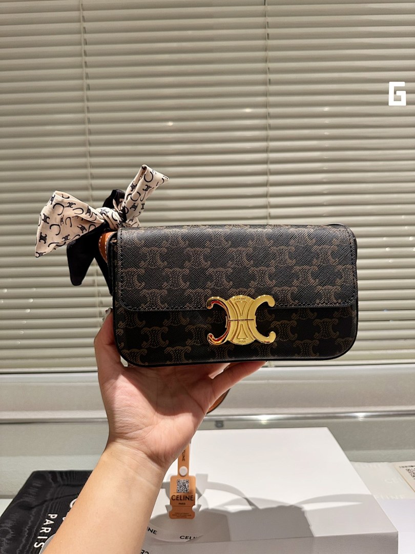 Celine Triomphe Bag · 4672 — תמונה 5