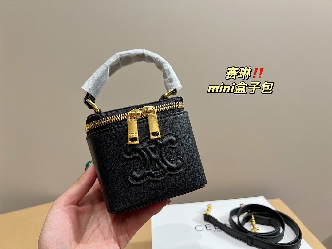 Celine Triomphe Mini Vanity Case · 4799 — תמונה 9