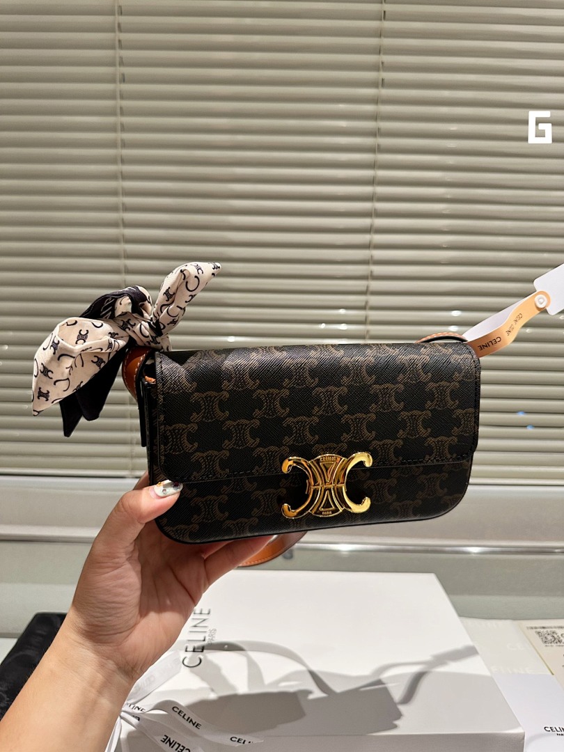 Celine Triomphe Bag · 4672 — תמונה 8