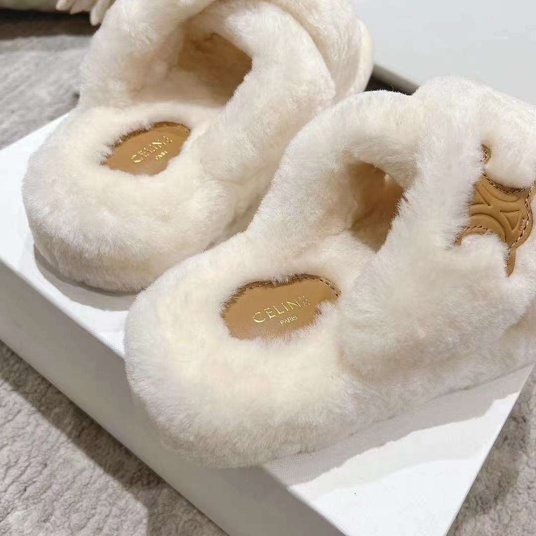 Celine Triomphe Fur Slide · 4989 — תמונה 12