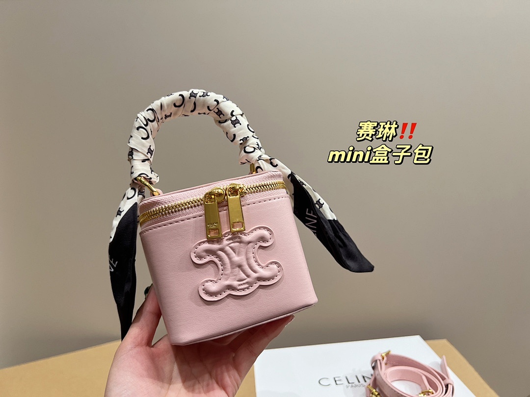 Celine Triomphe Mini Vanity Case · 4799 — תמונה 10