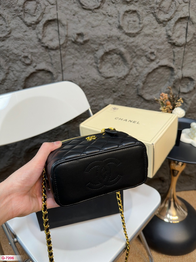 Chanel Vanity Case · 4777 — תמונה 11