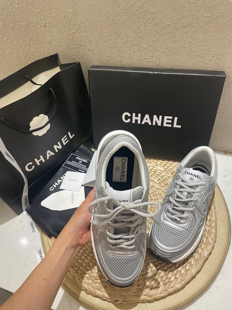 Chanel CC Logo Sneaker · 5087 — תמונה 13
