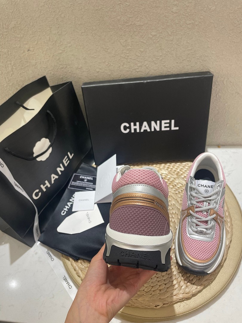 Chanel CC Logo Sneaker · 5087 — תמונה 18