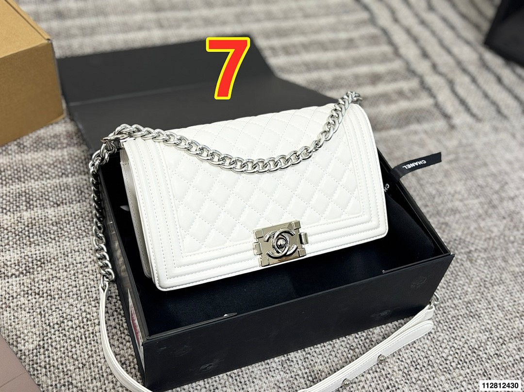 Chanel Boy Bag · 5898 — תמונה 4