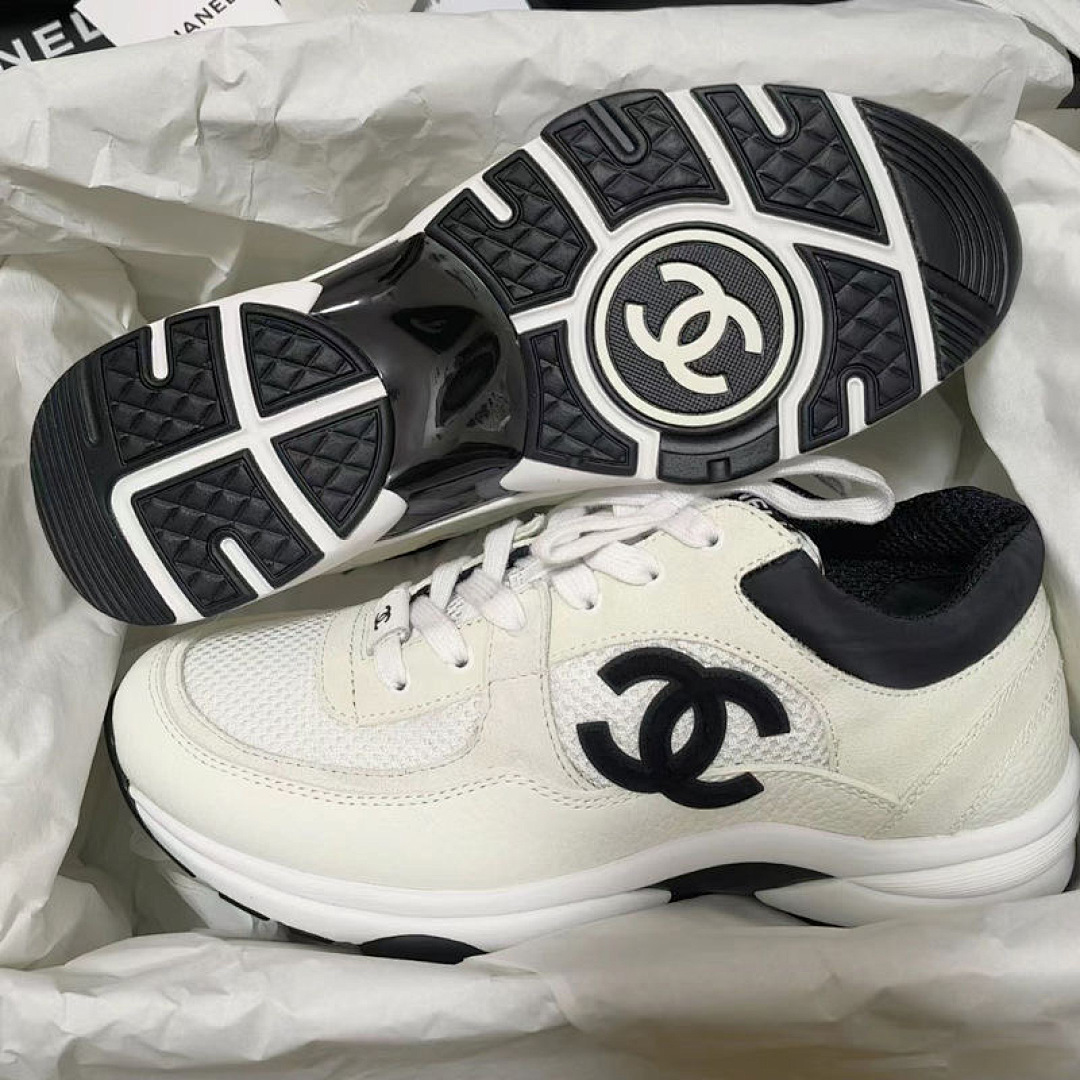 Chanel CC Logo Sneaker · 5149 — תמונה 10
