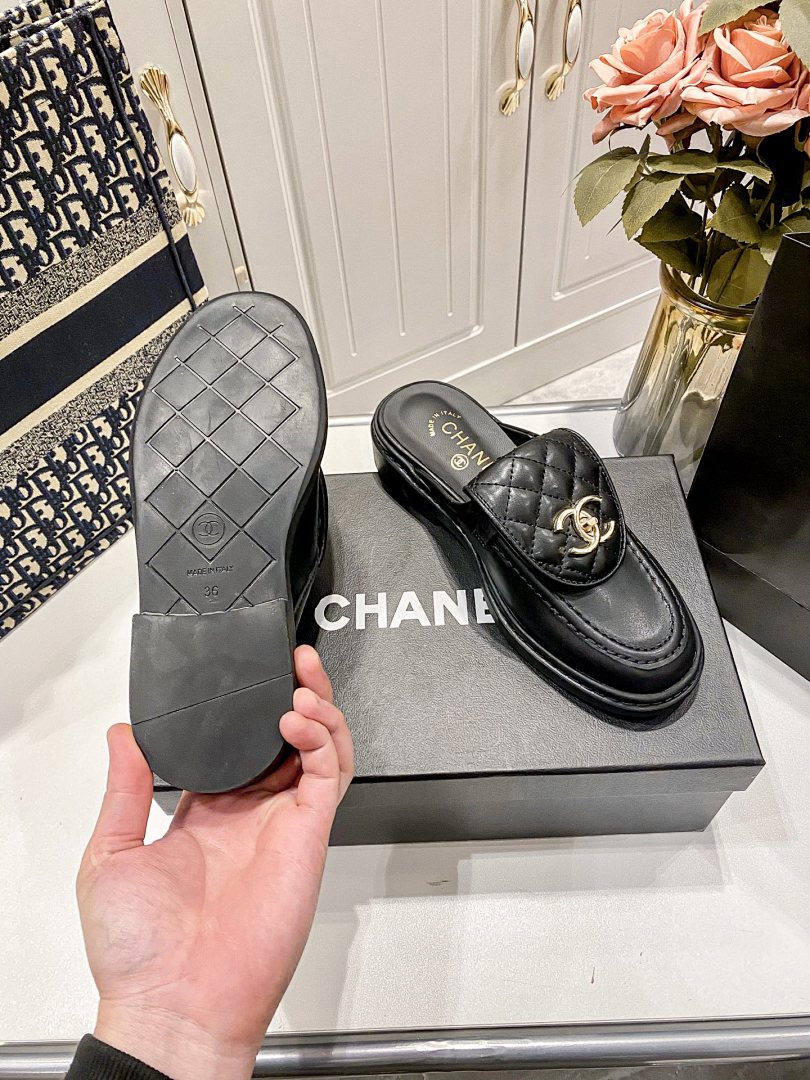 Chanel Lambskin Quilted CC Turnlock Mules · 5287 — תמונה 15