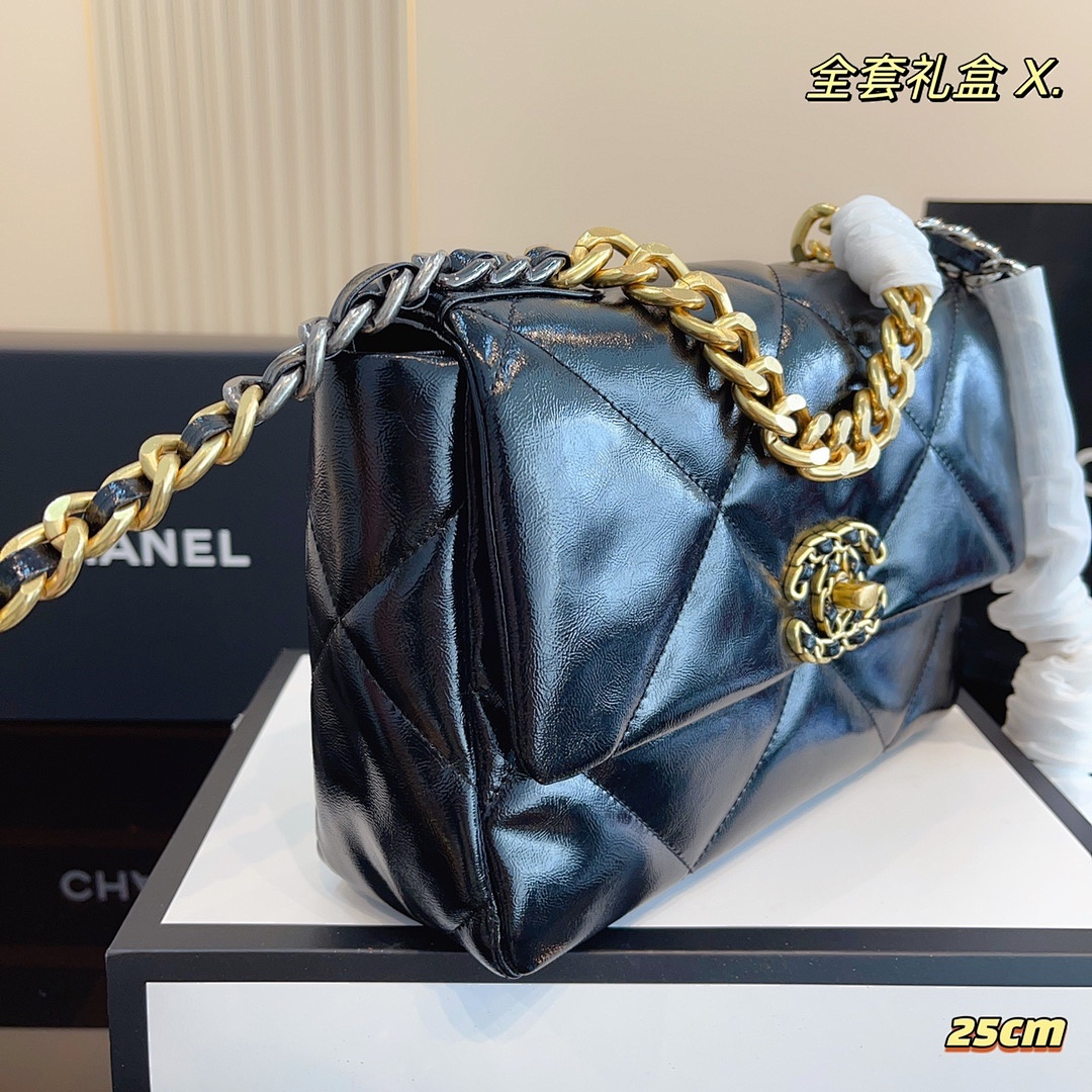 Chanel 19 Flap Bag · 5103 — תמונה 8