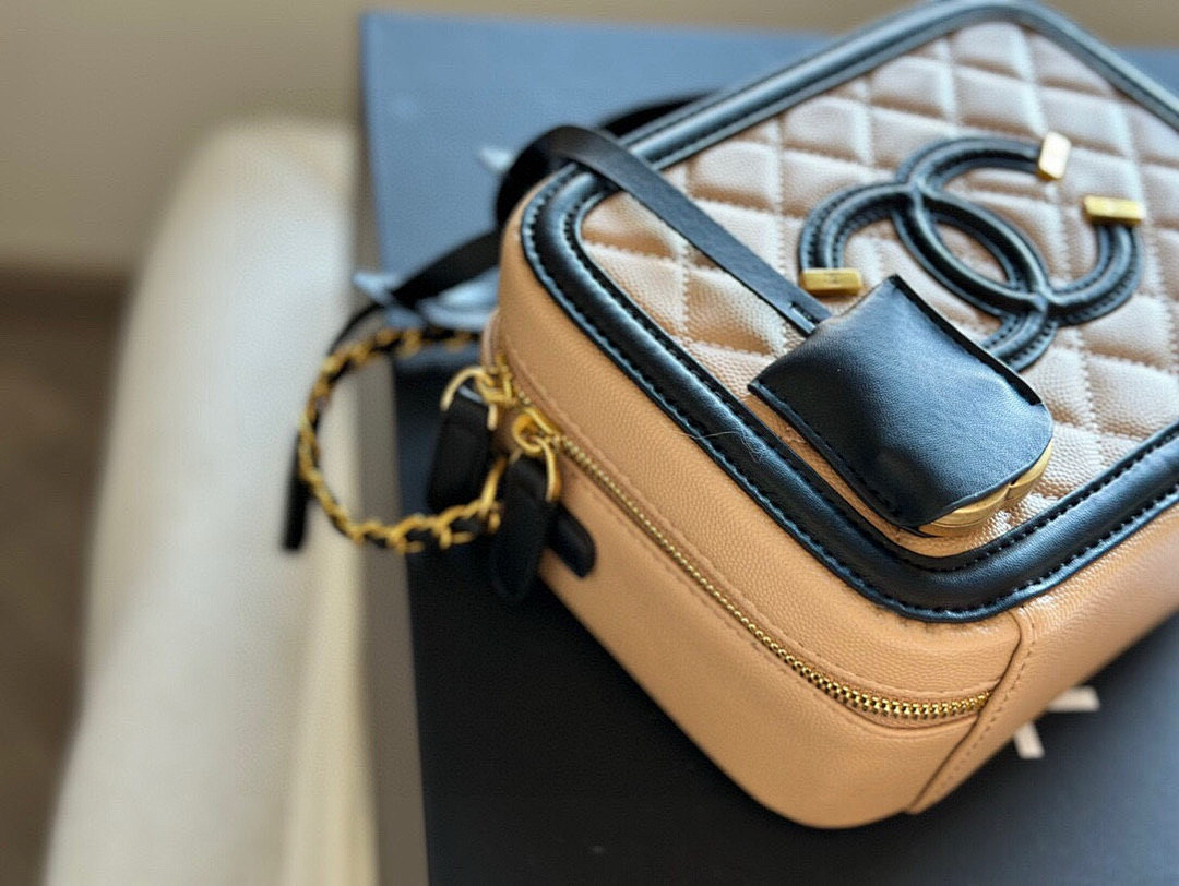 Chanel Filigree Vanity Case · 5158 — תמונה 5