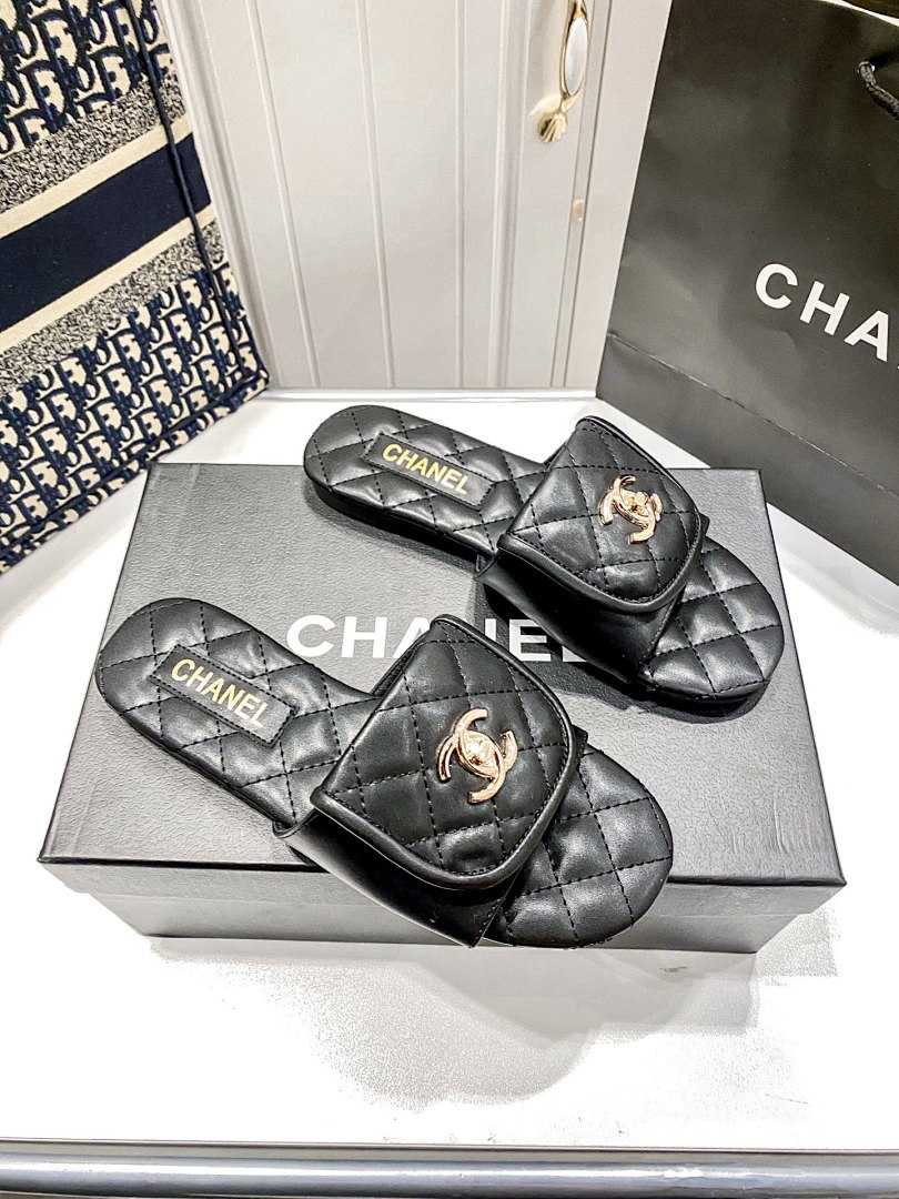 Chanel Turnlock Flat Mules · 5291 — תמונה 13