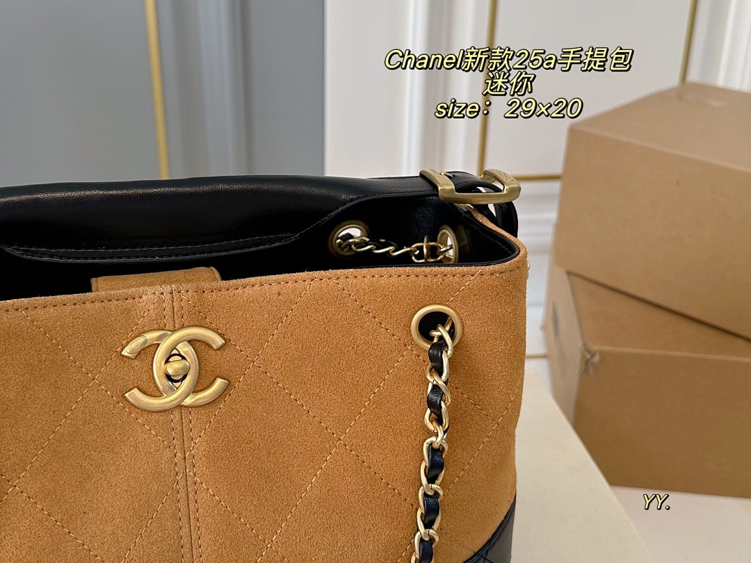 Chanel Small Shopping Bag Suede Calfskin · 5724 — תמונה 12