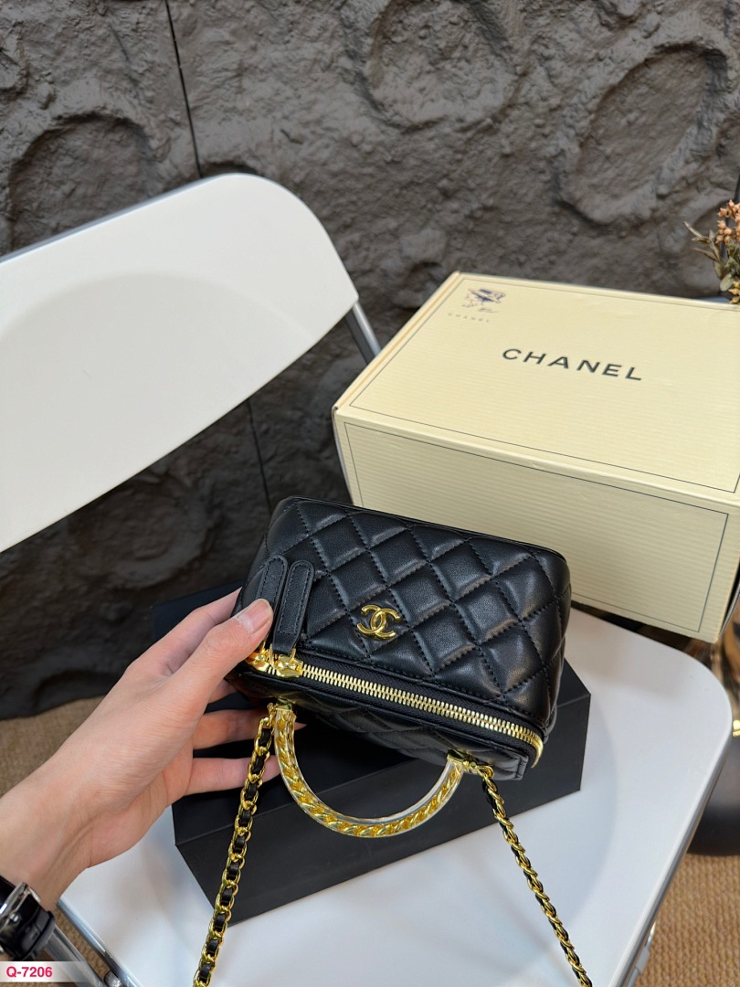 Chanel Vanity Case · 4777 — תמונה 14