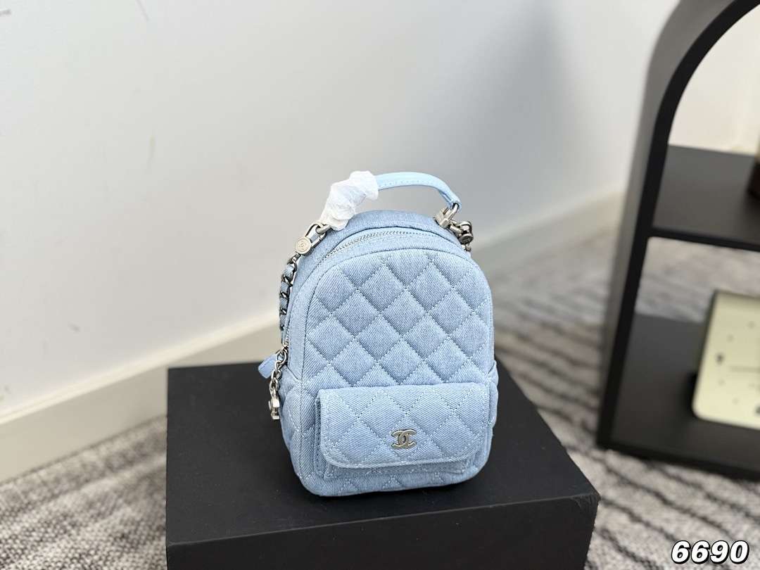 Chanel Mini Backpack · 5669 — תמונה 17