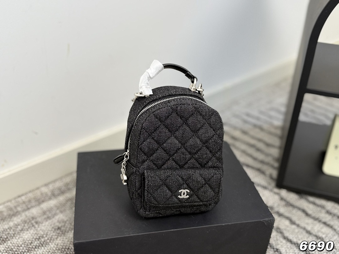 Chanel Mini Backpack · 5669 — תמונה 18