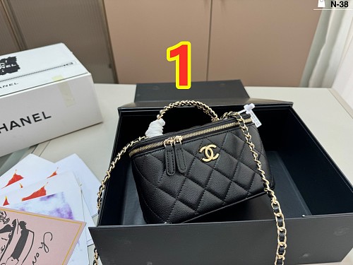 Chanel Vanity Case · 6353