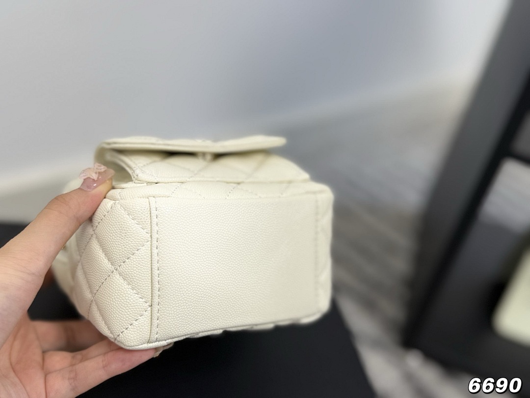 Chanel Mini Backpack · 5669 — תמונה 5