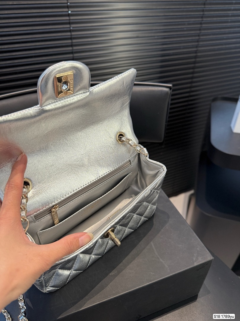 Chanel Mini Rectangular Classic Flap · 5721 — תמונה 2