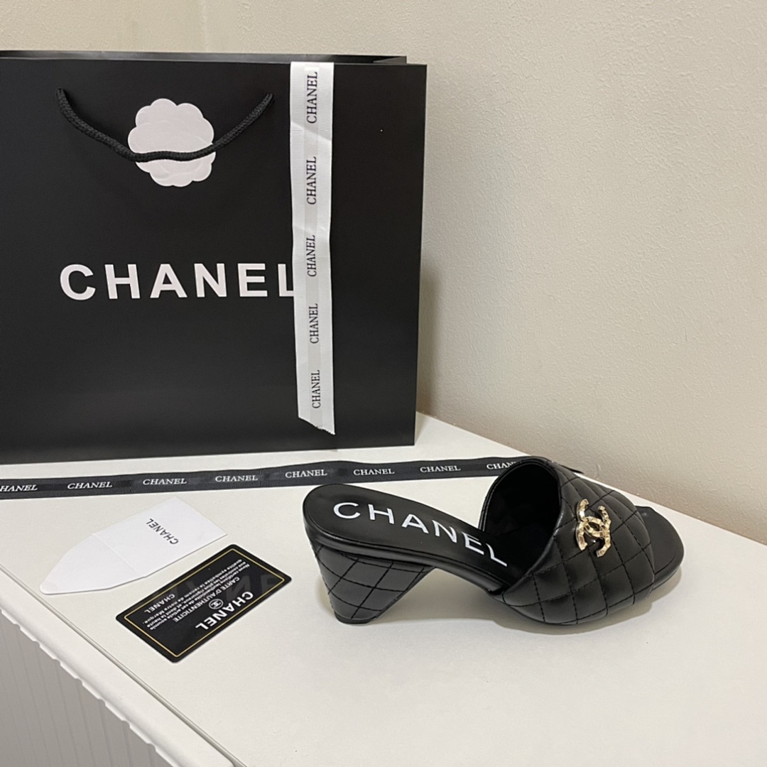 Chanel Quilted CC Mules · 5192 — תמונה 4