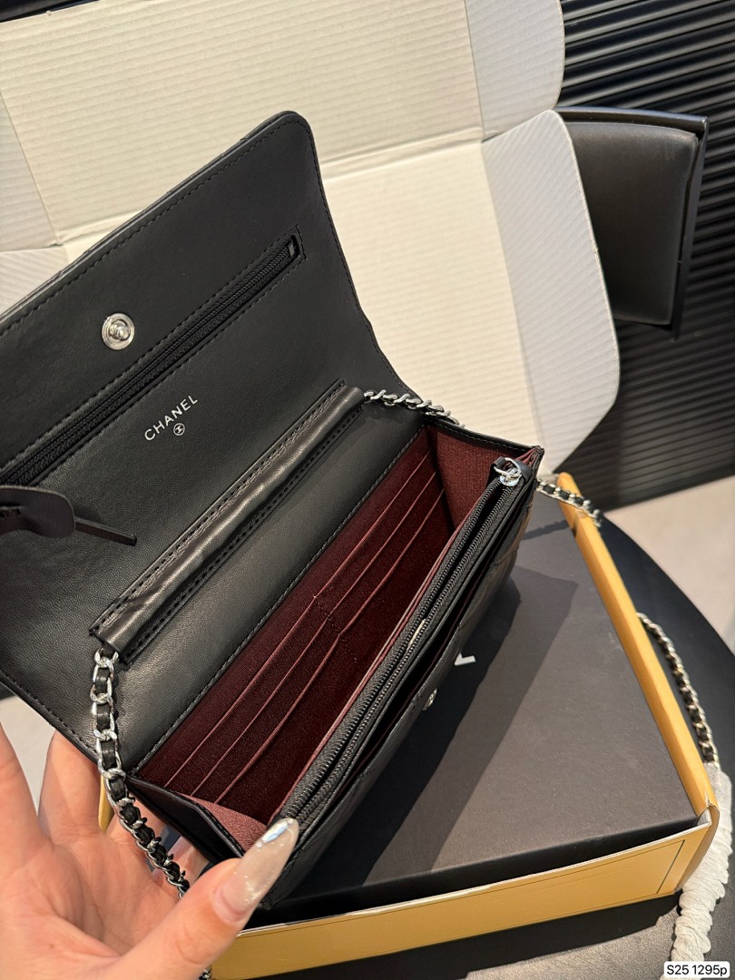 Chanel Classic Wallet on Chain (WOC) · 6313 — תמונה 7