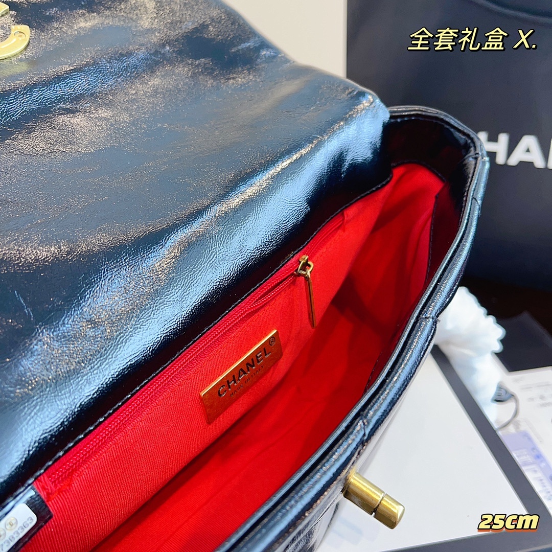 Chanel 19 Flap Bag · 5103 — תמונה 4